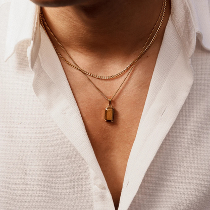 AV | The Legacy Pendant Gold