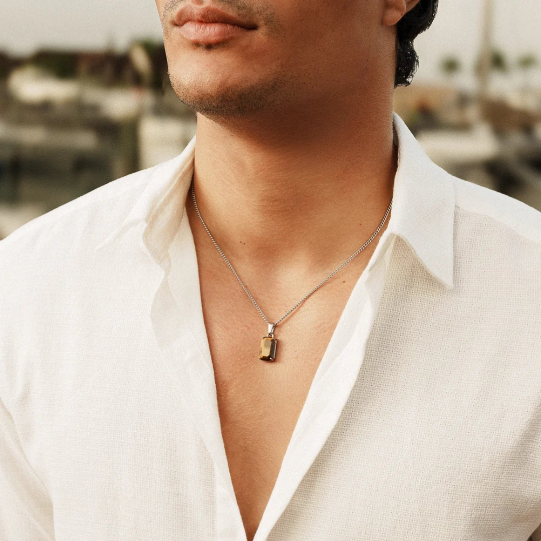 AV | The Legacy Pendant Silver