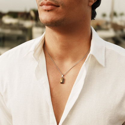 AV | The Legacy Pendant Silver